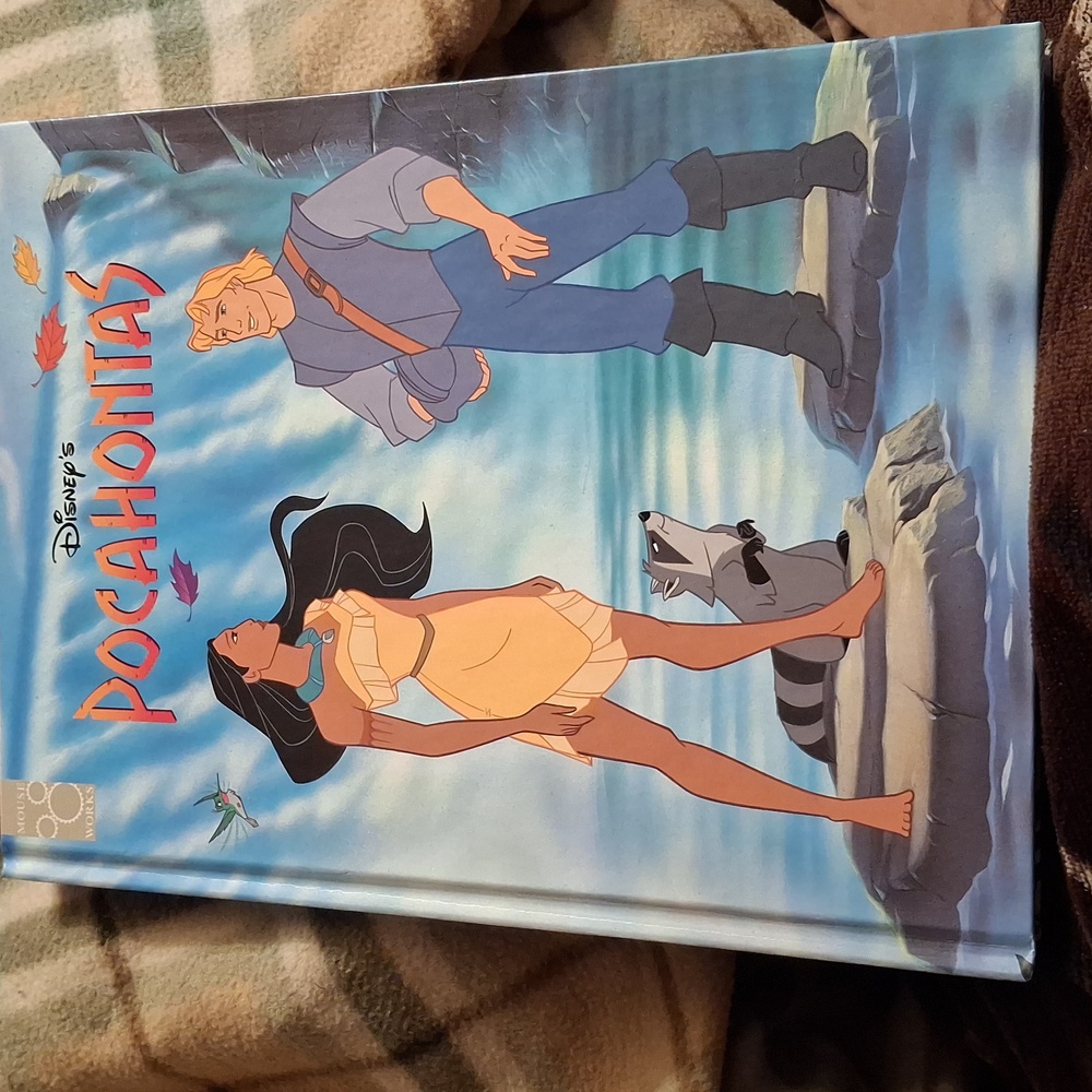 Pocahontas Vintage 90's Hard Back Disney Book